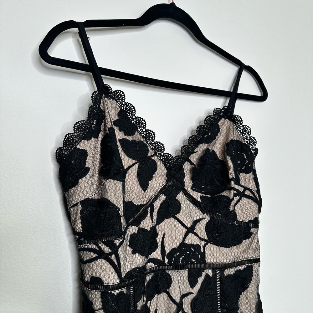 NEW Lulus Alluring Dream Black Floral Mesh Lace Trumpet Midi Dress - Picture 5 of 10